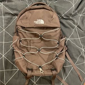 The North Face Women’s Brown Borealis Backpack☀️